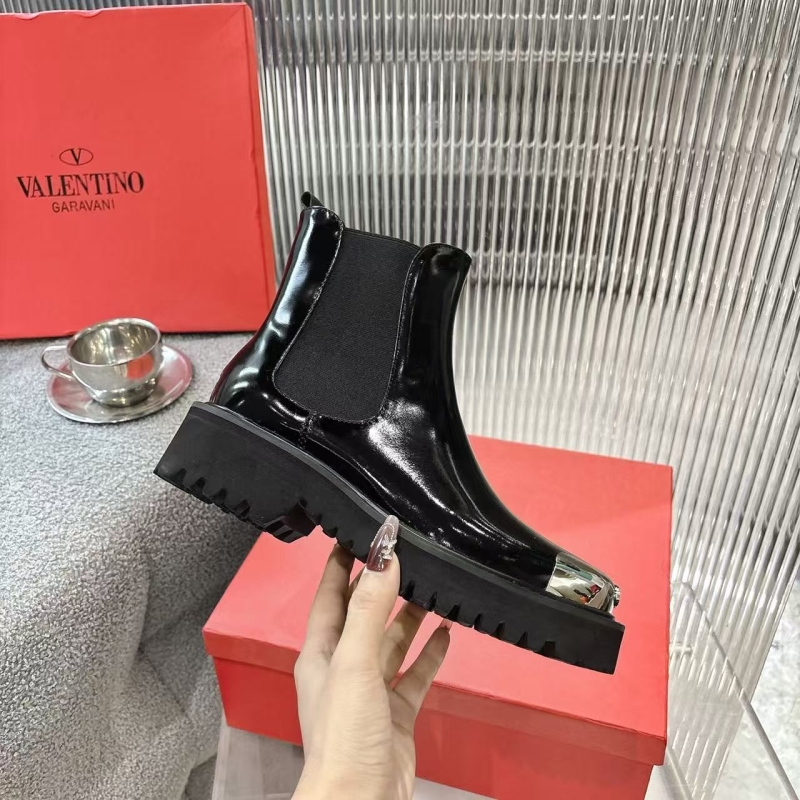 Va1e*ntin0 boots